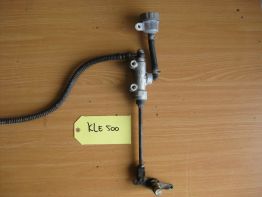 Rempomp achter Kawasaki KLE 500