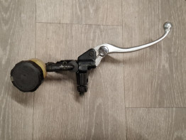 Bremszylinder vorne Yamaha YZF R1