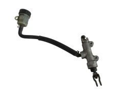 Rempomp achter Kawasaki Z 1000