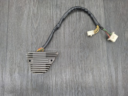 Regler Gleichrichter Honda VF 700 750 C Magna