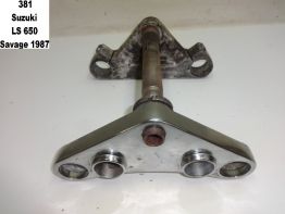 T stuk + kroonplaat Suzuki LS 650