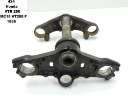 Gabelbrucke Honda VTR 250