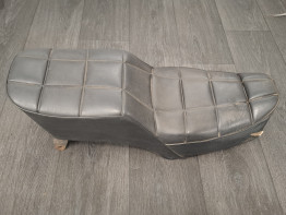 Seat Suzuki GS 450