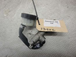 Rempomp achter Kawasaki ZX 9 R