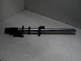 Voorpoot rechts compleet Triumph 595 T Daytona