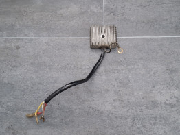 Spanningsregelaar Suzuki GS 750
