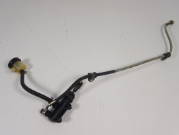 Rempomp achter Ducati monster 696