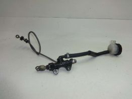 Rempomp achter Kawasaki ZXR 400