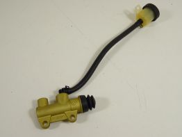 Rempomp achter Ducati ST3