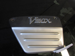 Cowl left small Yamaha V max