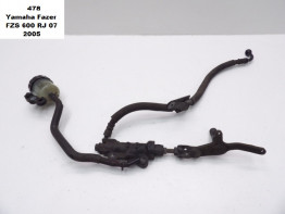 Rempomp achter Yamaha FZ6