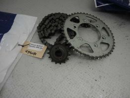 Ketting en tandwielset Ducati monster 696