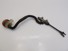 Rempomp achter Honda ST 1100 Pan European