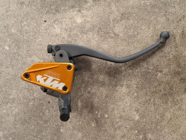 Rempomp KTM 890 Duke