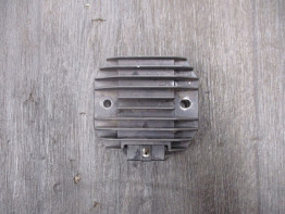 Spanningsregelaar Yamaha TDM