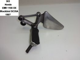 Fussrastetrager vorne links Honda CBR 1100 XX
