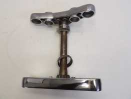 T stuk + kroonplaat Suzuki VS 700 Intruder