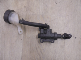 Rempomp achter BMW R 1250 GS