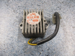 Regler Gleichrichter Honda Goldwing GL