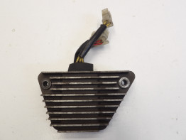 Regler Gleichrichter Honda VT 700 750