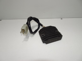 Spanningsregelaar Yamaha TDM