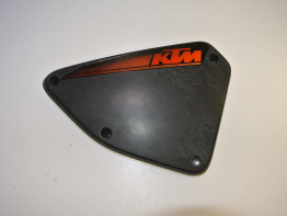 Rechter zijkuip klein KTM 690 Duke 4