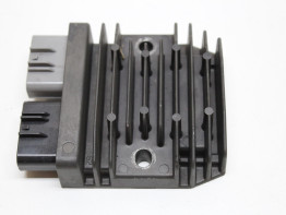 Regler Gleichrichter Honda CBR 650 F