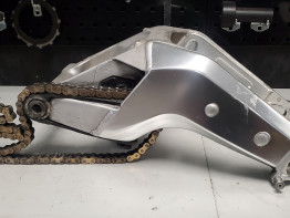 Achterbrug Aprilia Tuono 1000