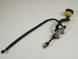 Rempomp achter Honda CBR 600 FS Sport