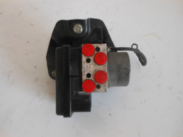 ABS pomp KTM 390 Duke