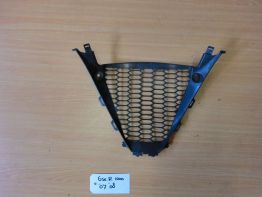 Cowl V shape under Suzuki GSX R 1000