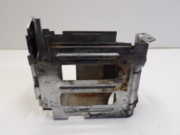 Batterie befestigung Suzuki LS 650