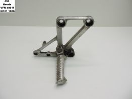 Fussrastetrager vorne rechts Honda VFR 400 R