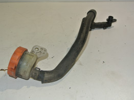 Rempomp achter Honda ST 1100 Pan European