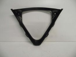 Cowl V shape under Suzuki GSX R 750
