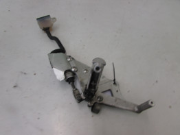 Fussrastetrager vorne rechts Suzuki GSX R 750