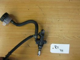 Rempomp achter Yamaha YZF R1