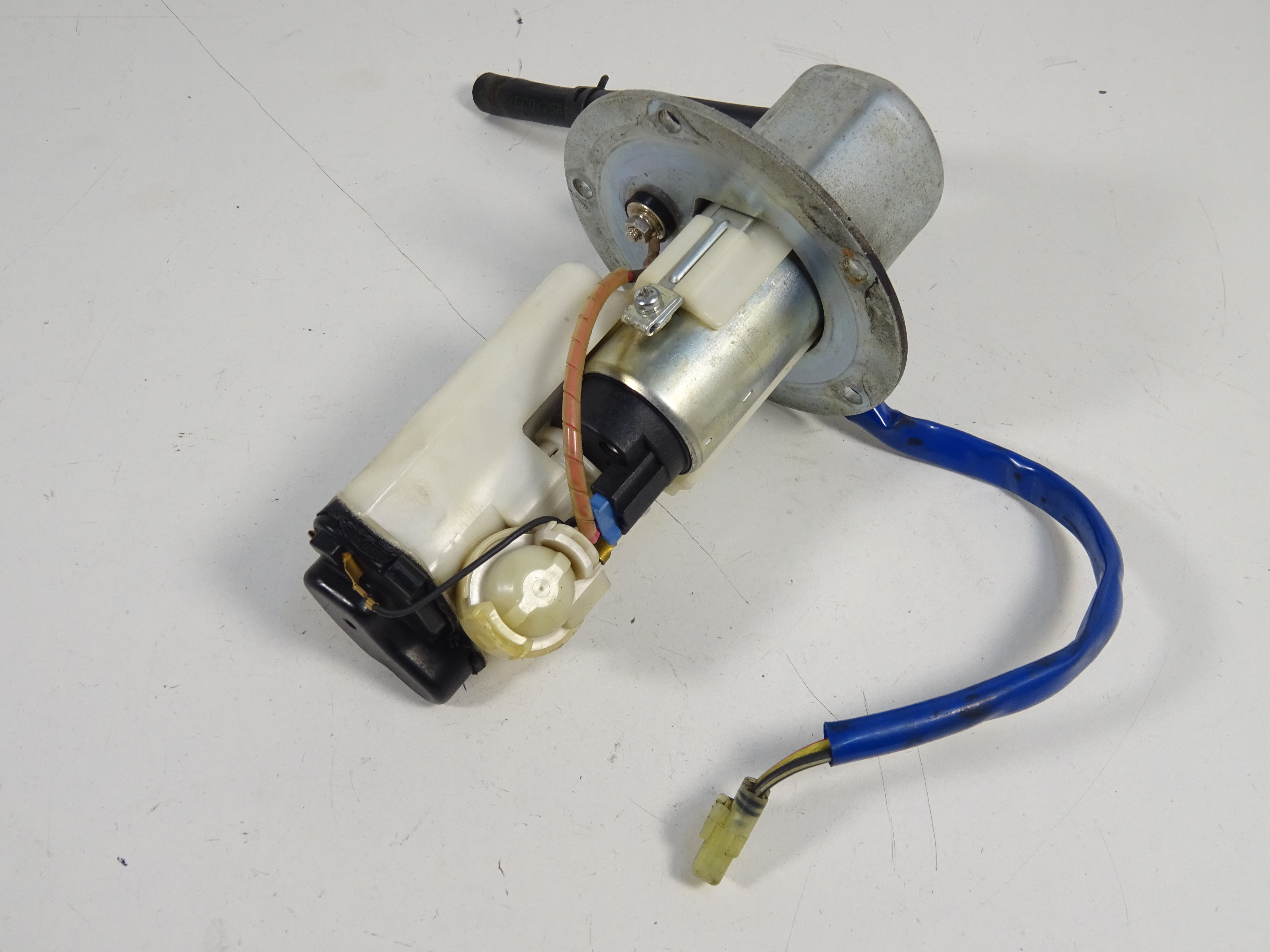 Kawasaki Z 750 2011-2012 Benzinpumpe (Fuel pump) 201528081
