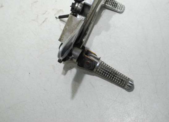 Main step holder right Yamaha YZF R1