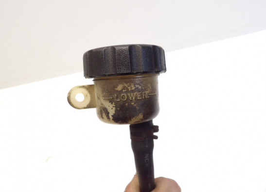 Rempomp achter Yamaha FZR 400