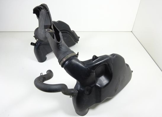 Lufteinlass mitte Yamaha YZF 600 Thundercat