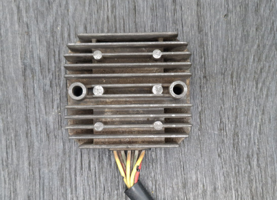 Regler Gleichrichter Honda VT 700 750