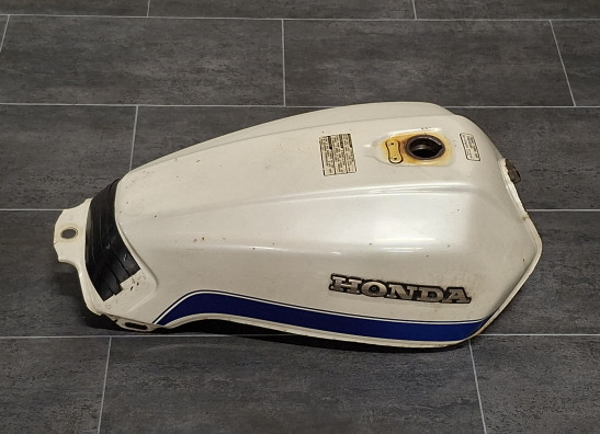 Benzintank Honda VF 700  750 S Sabre