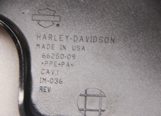 Cowl Left Harley Davidson Touring FL