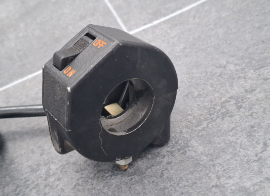 Handlebar switch assy right Suzuki GT 380
