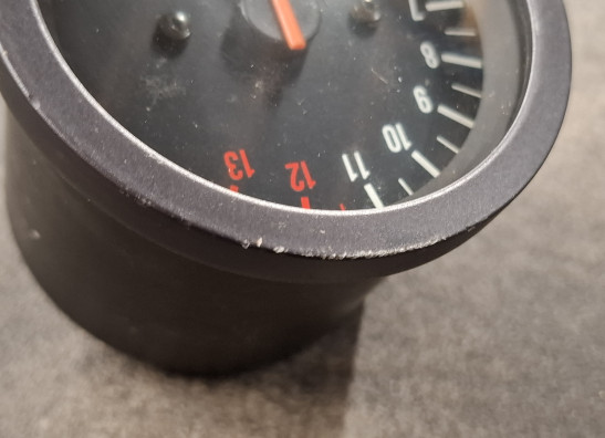 Teller Suzuki RGV 250