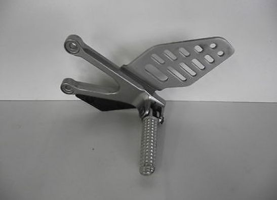 Fussrastetrager vorne links Yamaha YZF R6