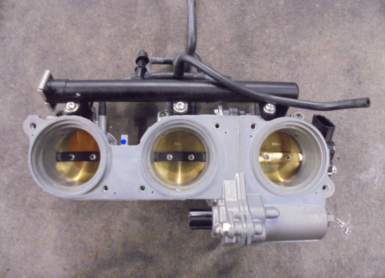 Gasklephuis Triumph Speed Triple 1200 RR