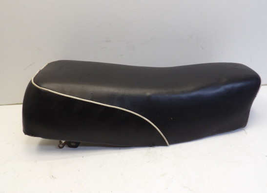 Zadel Suzuki DR 500 S