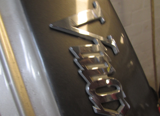 Cowl left small Yamaha V max